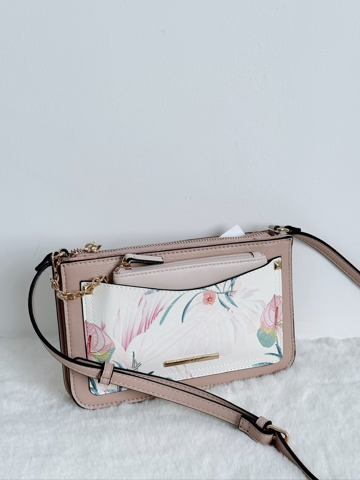 Crossbody + Pouch Wrislet