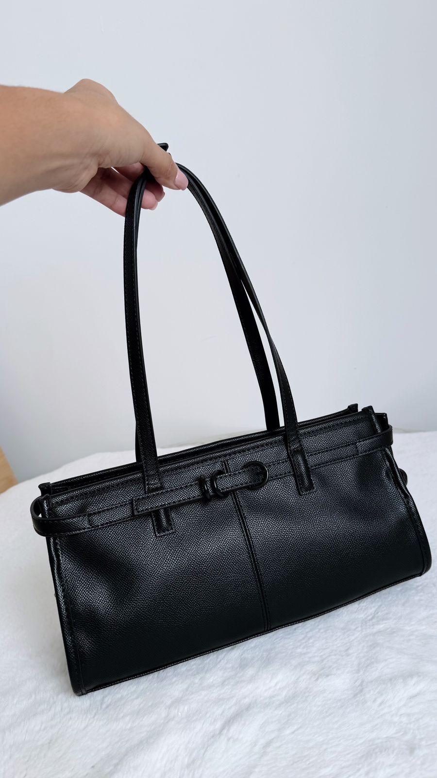 Ashton Shoulder Bag