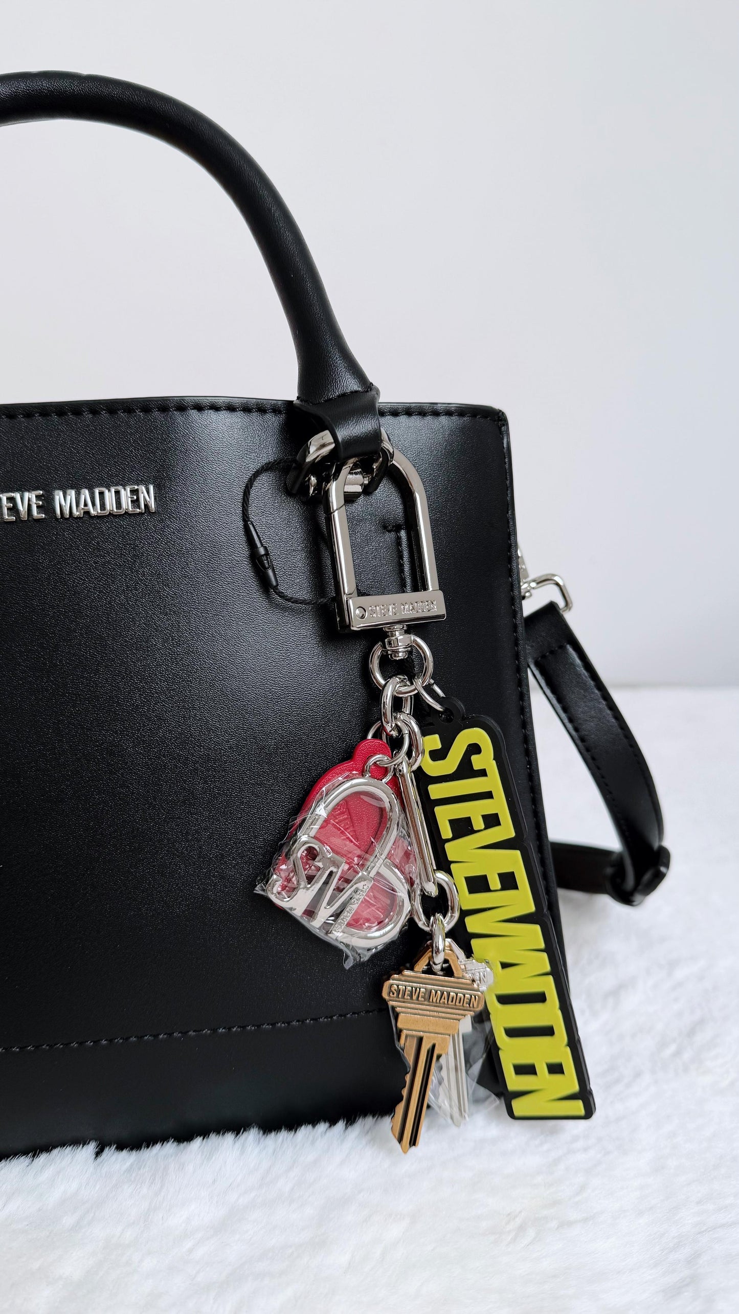Tote Mediana + Charms