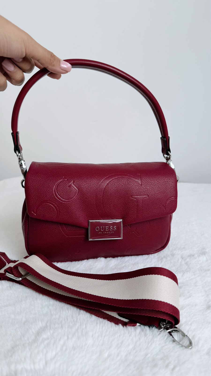 Guess Puffy Shoulder Bag