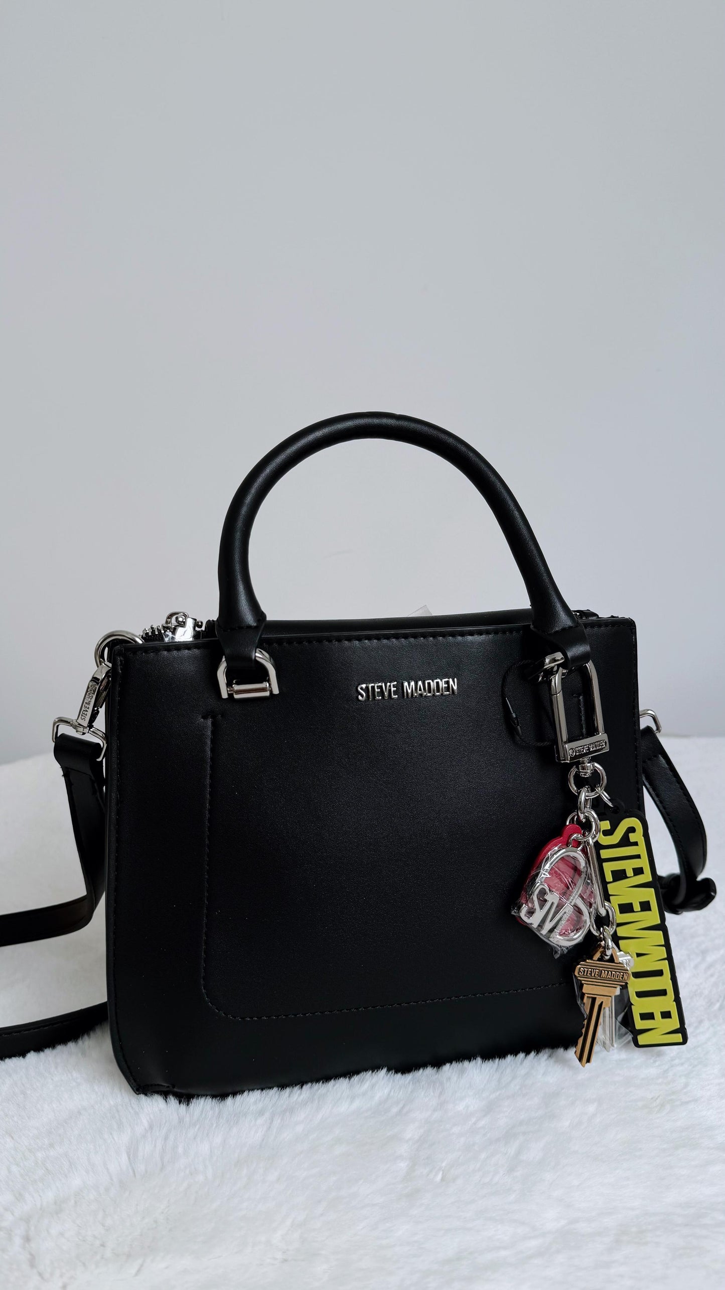 Tote Mediana + Charms