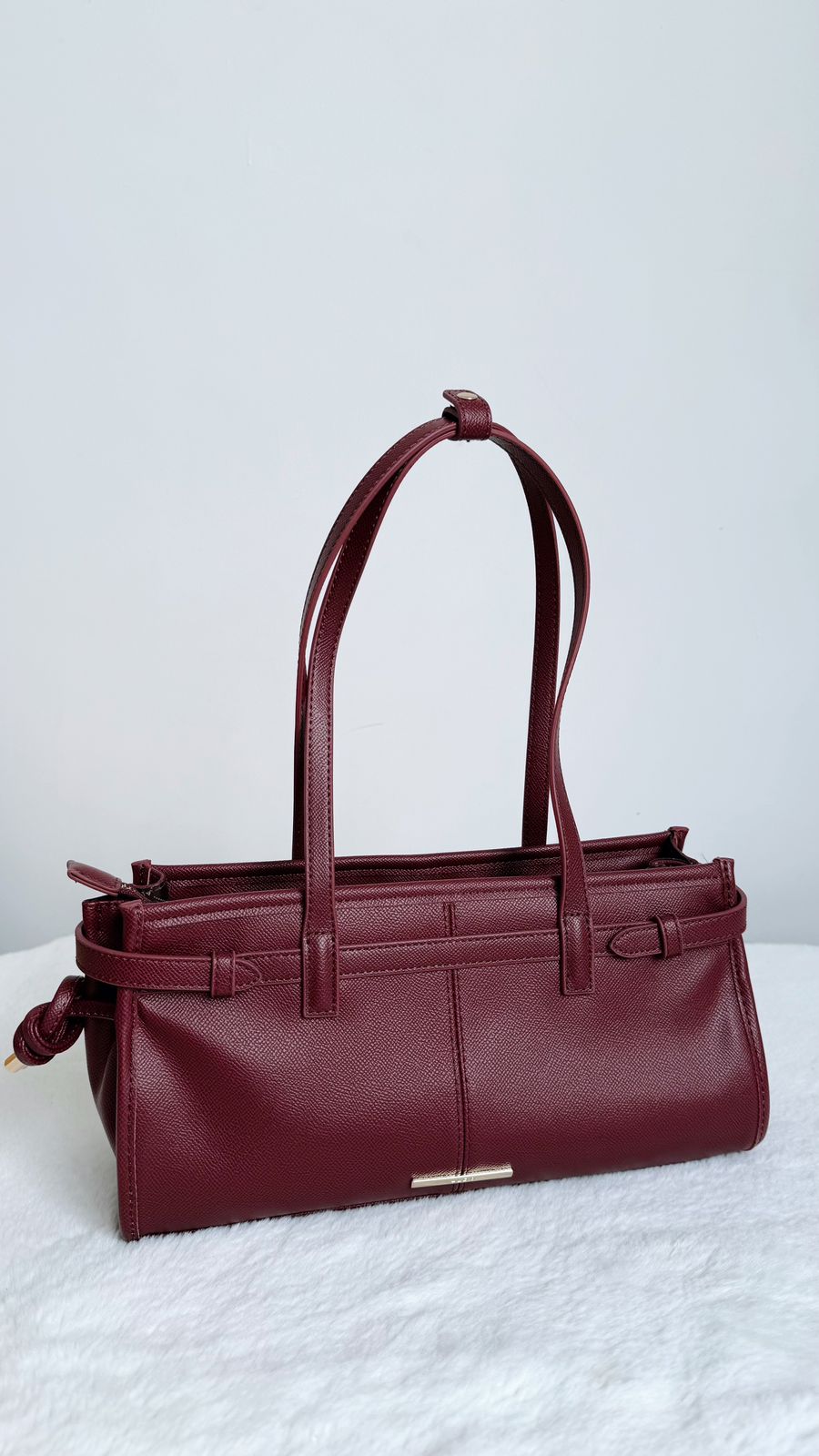 Ashton Shoulder Bag