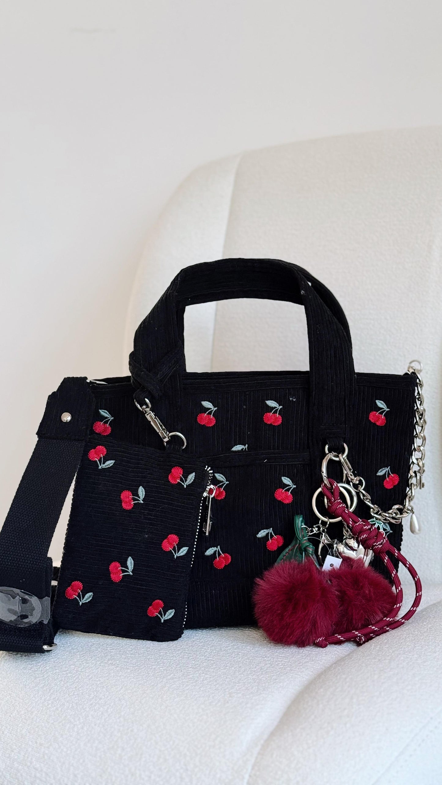 Médium Tote + Charms