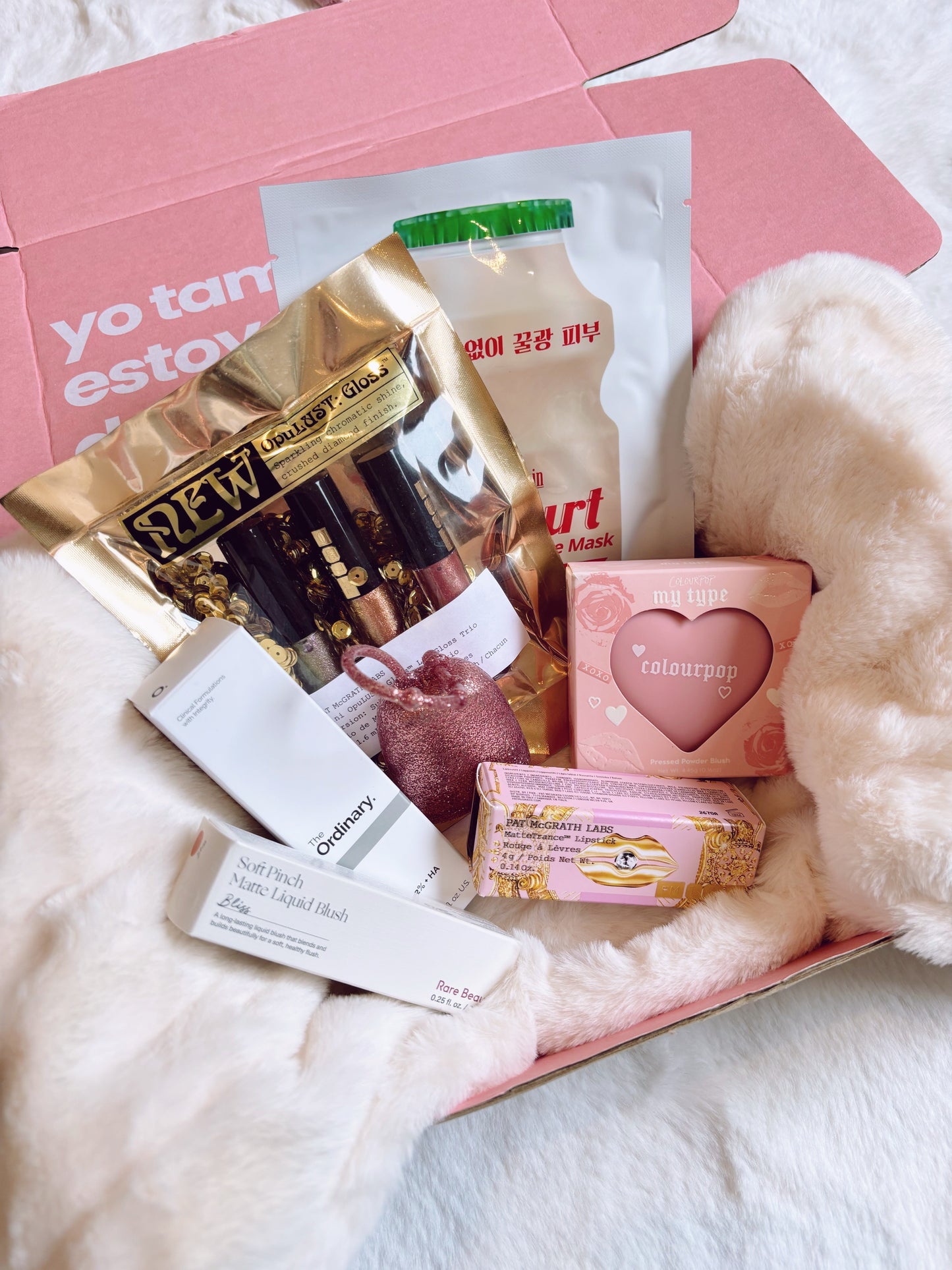 burst box. Caja con productos sorpresa.