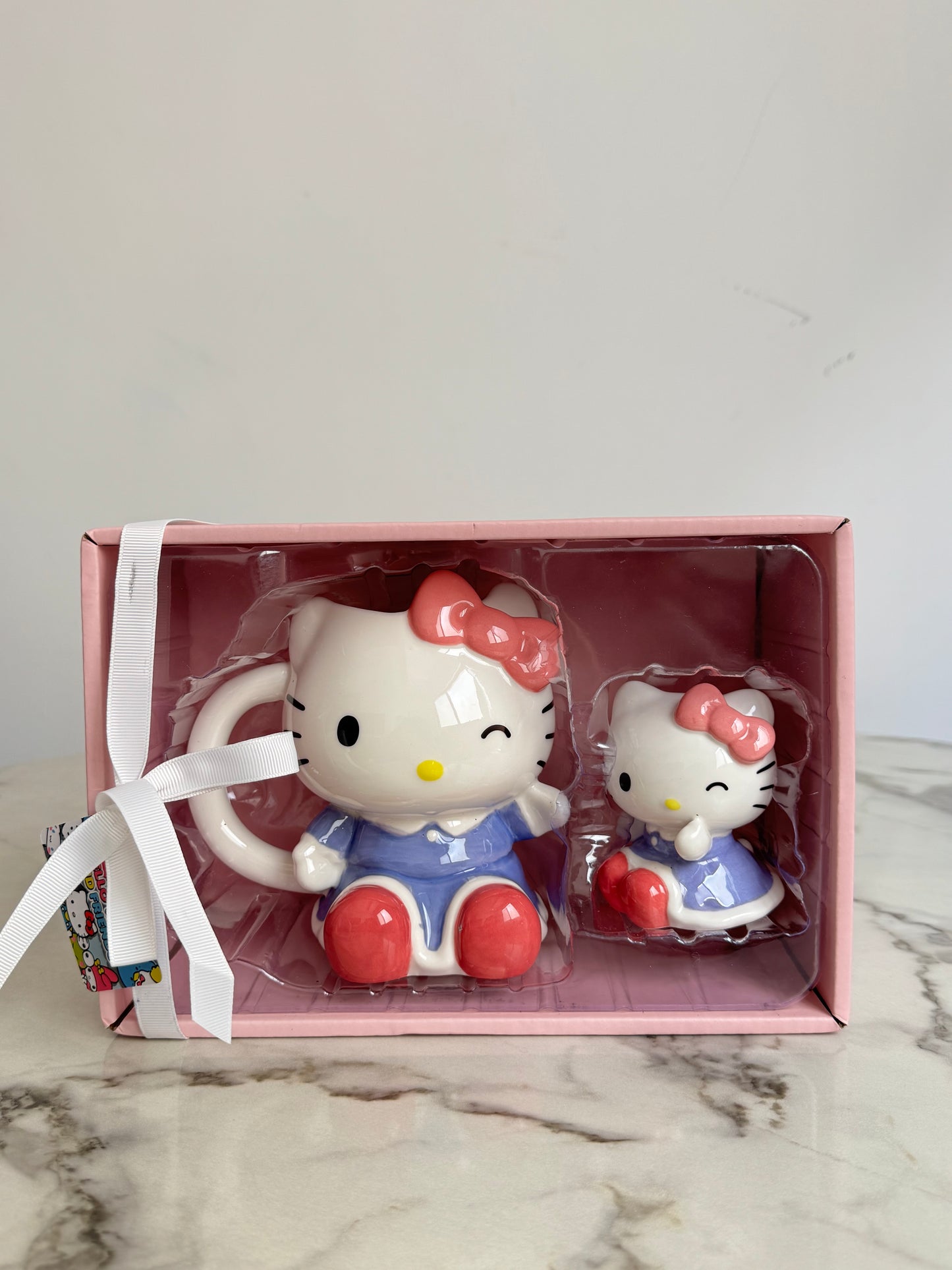 Set Taza Kitty + Decoración