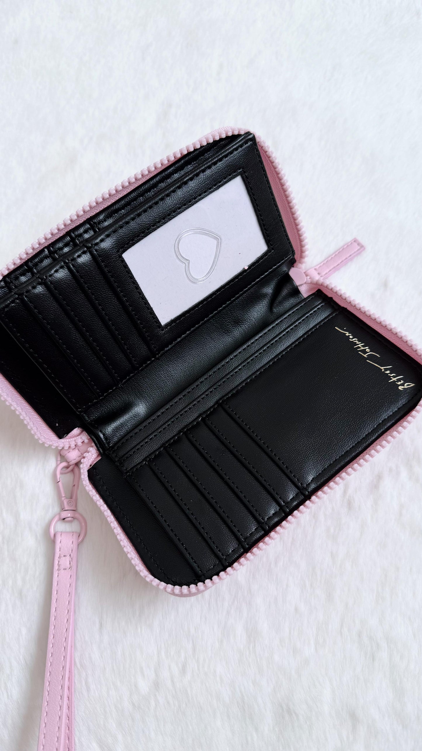 Cartera Wrislet Heart Pink