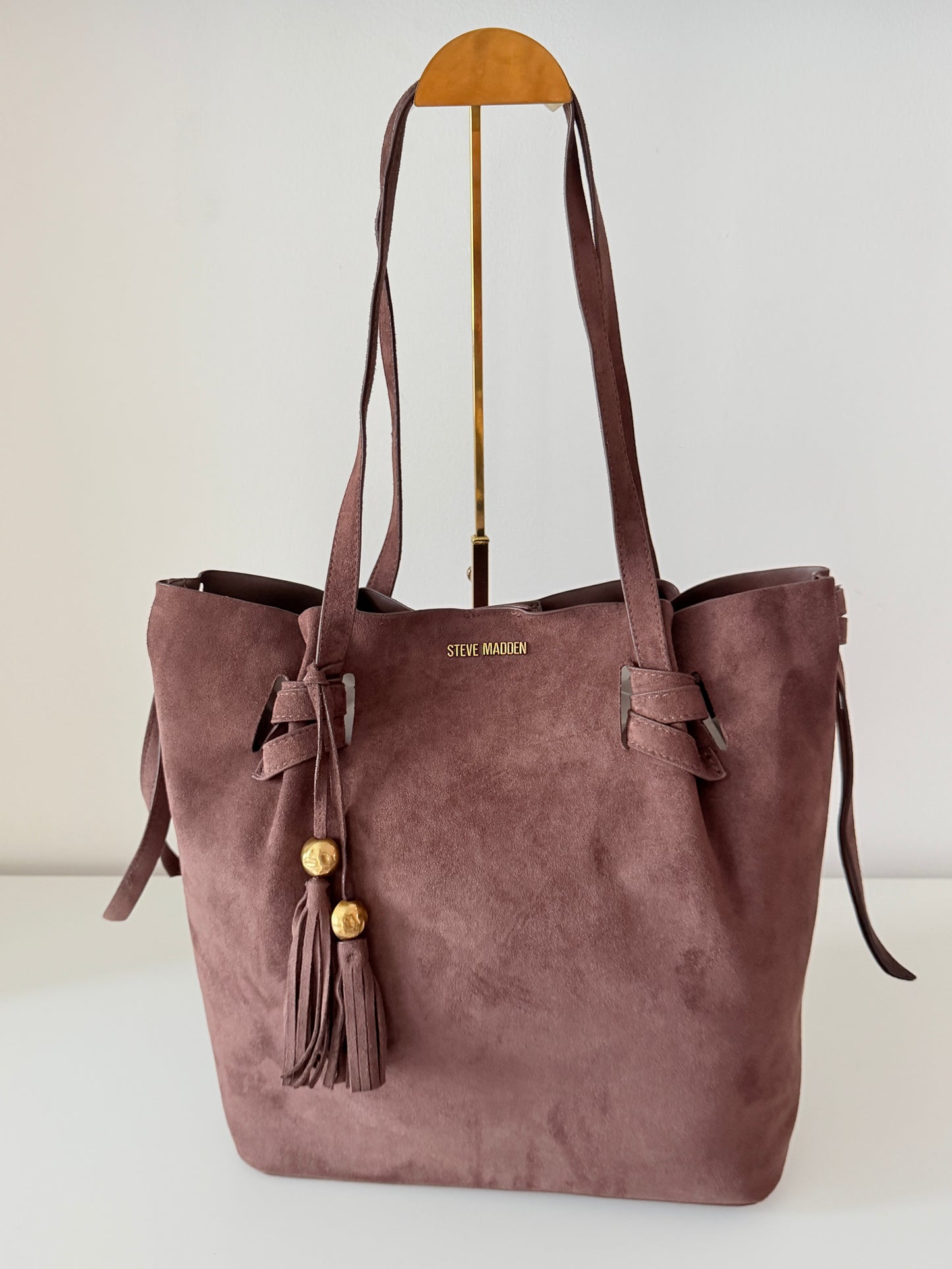 Bucket tote + pouch