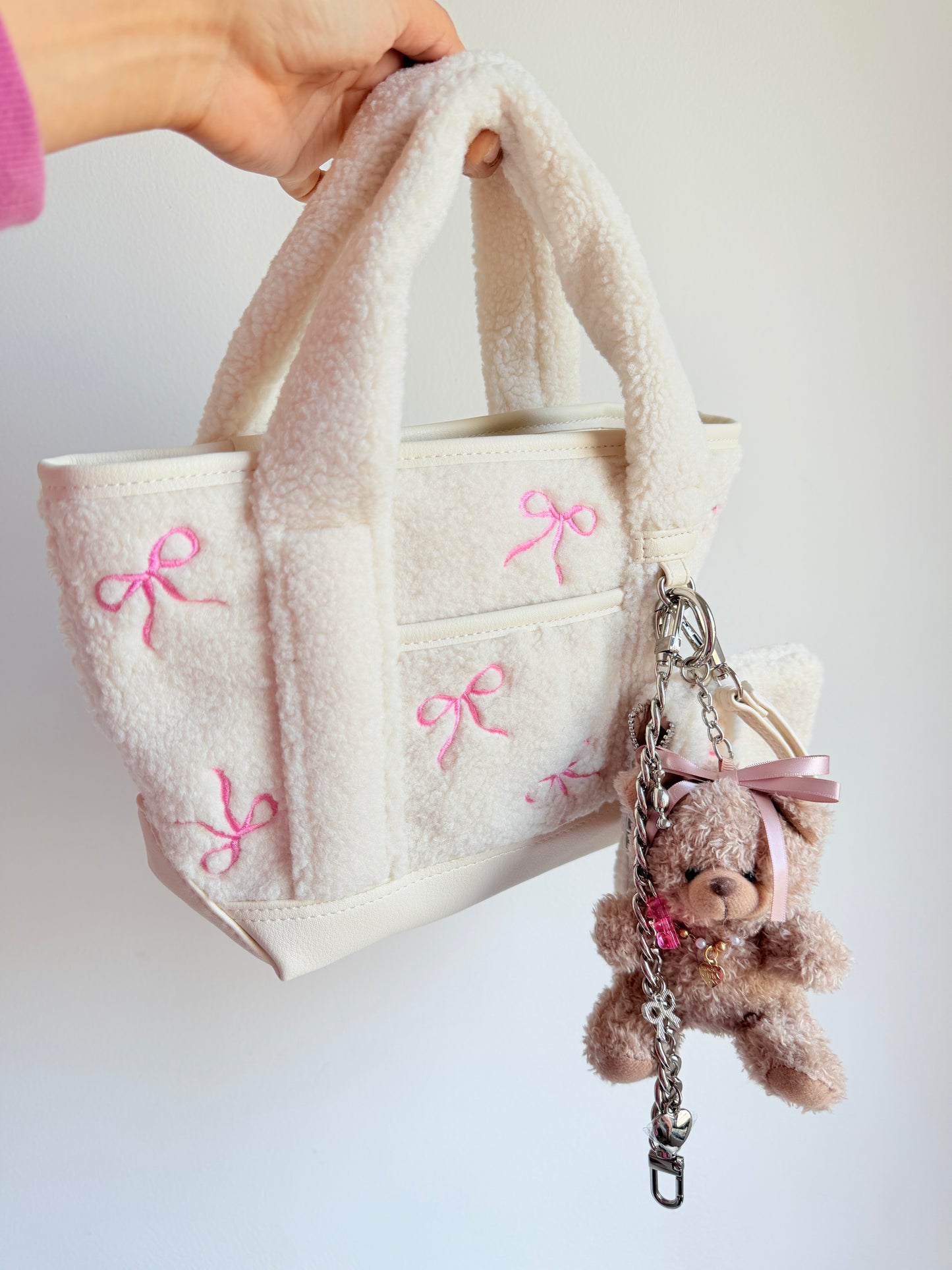 Madden Girl Tote + Wrislet