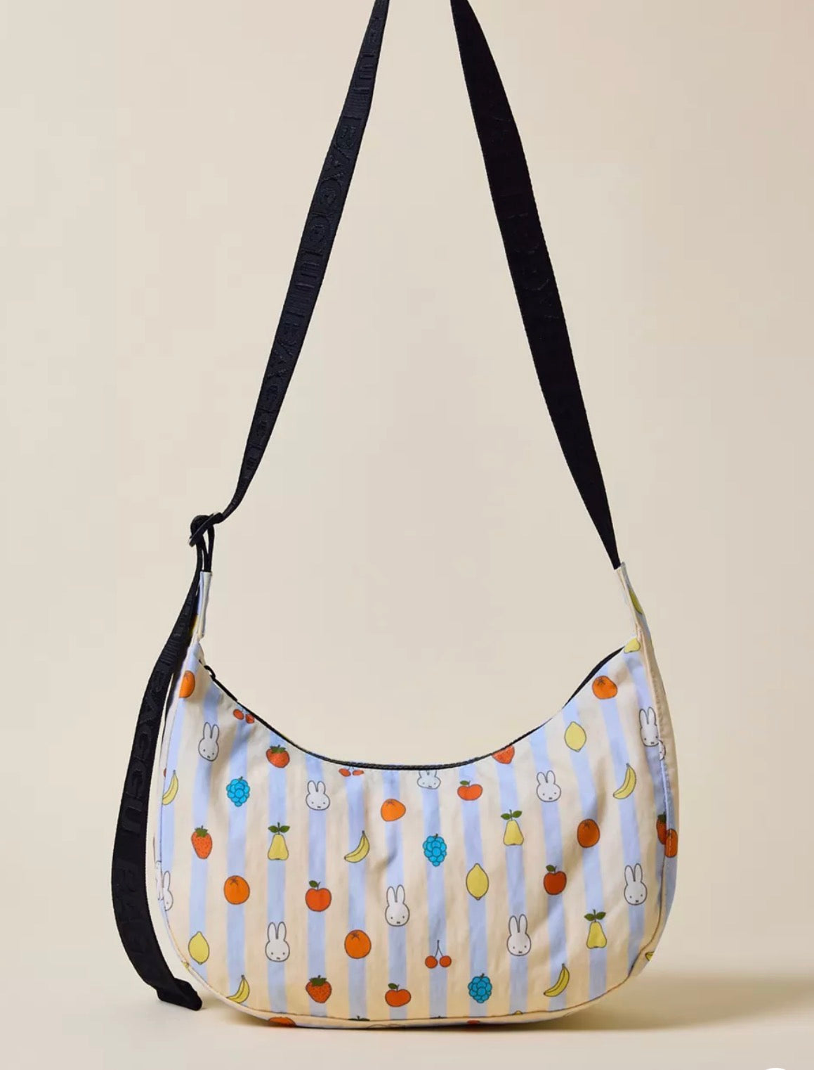 BAGGU Medium Nylon Crescent Bag