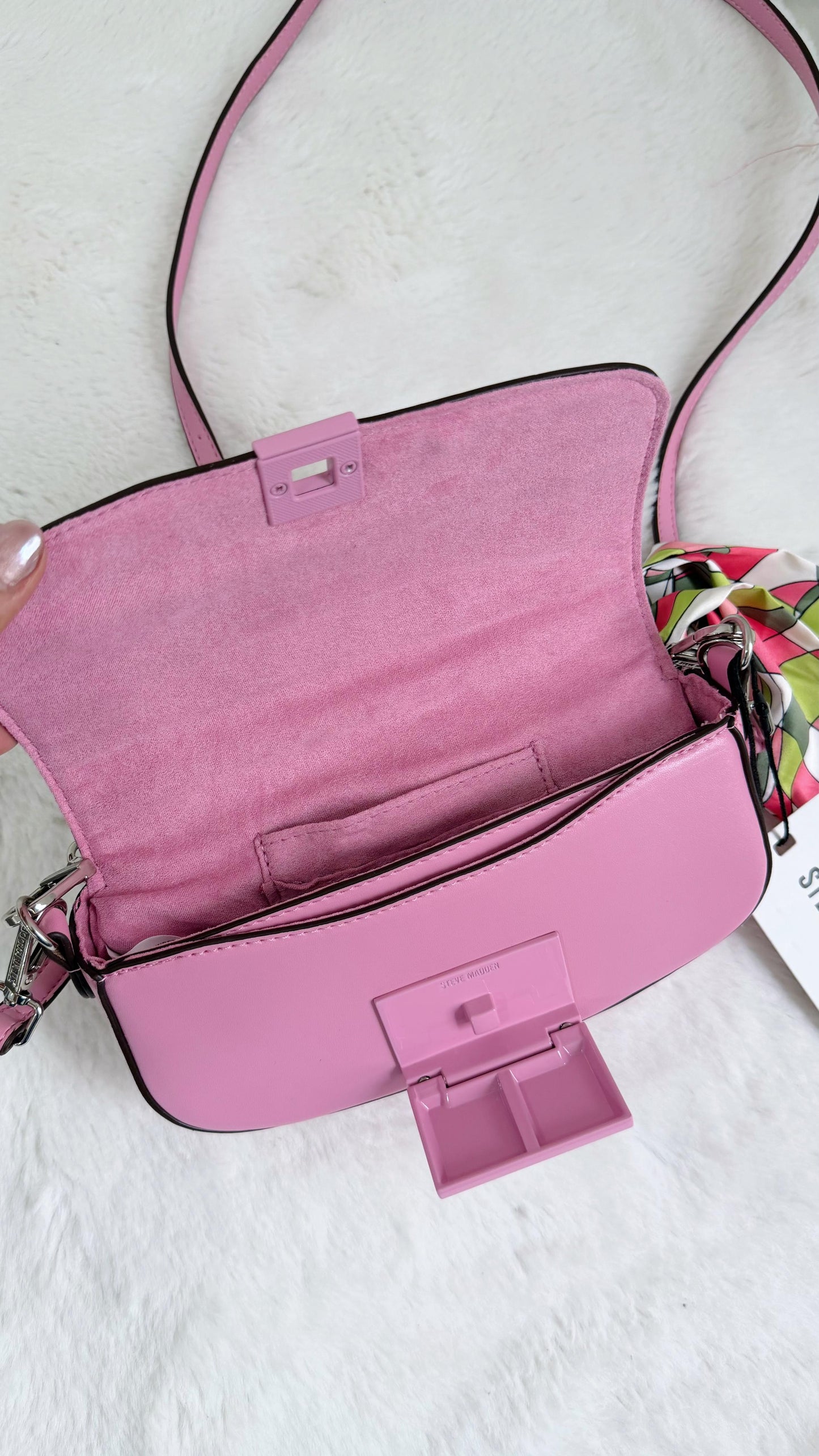 shoulder bag