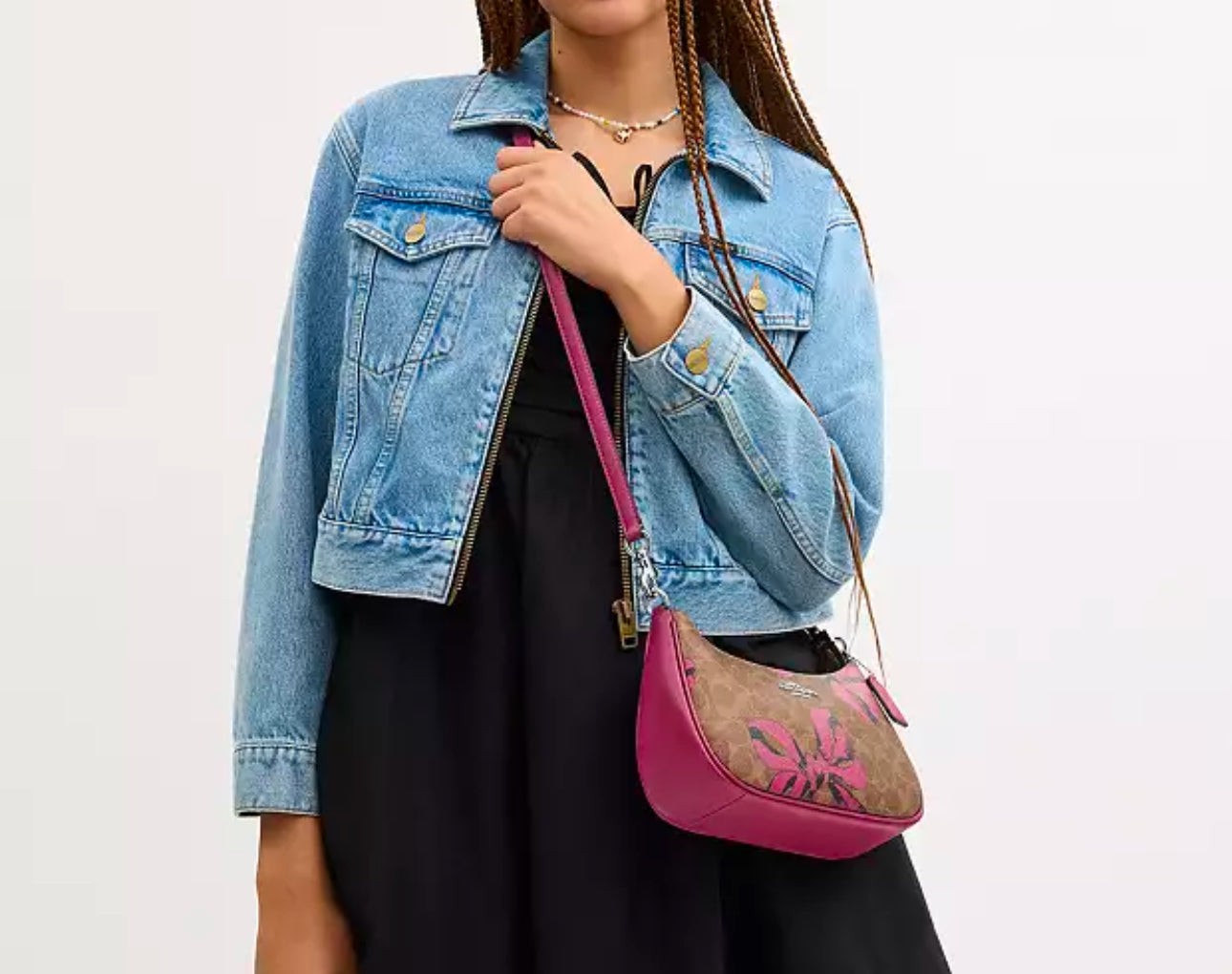 Teri Shoulder Bag In Signature