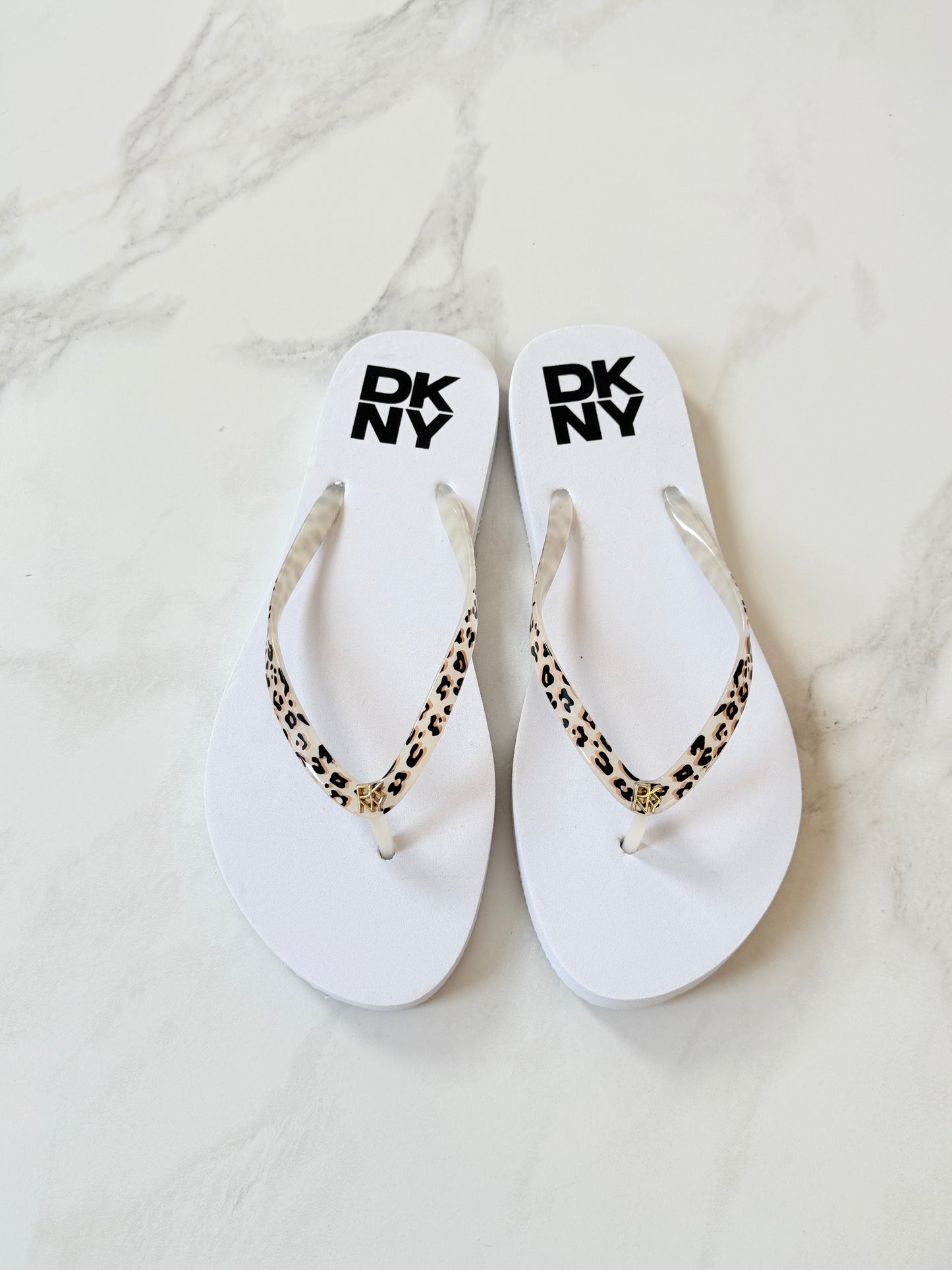 Sandalias DKNY