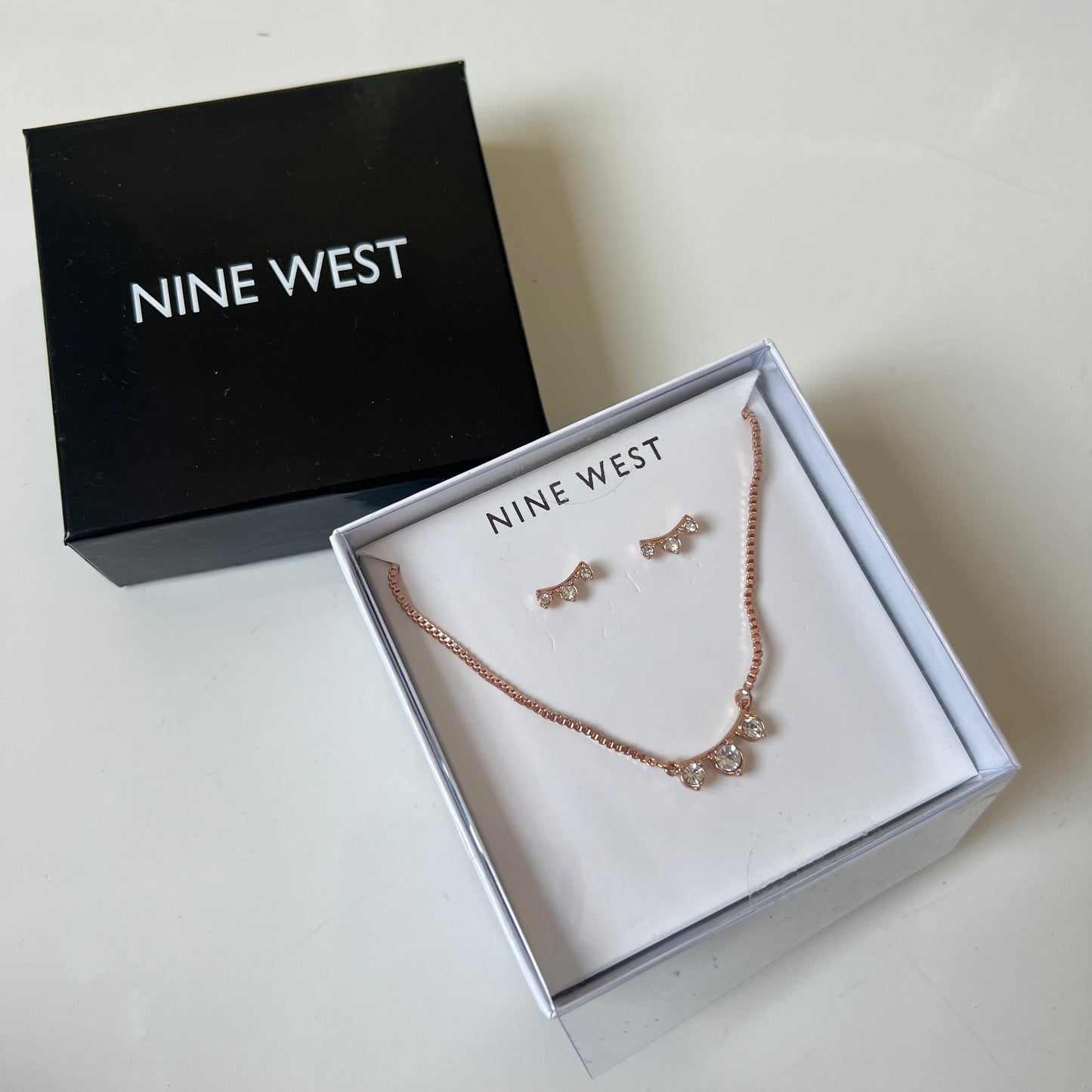 Nine West Set Aretes + Collar