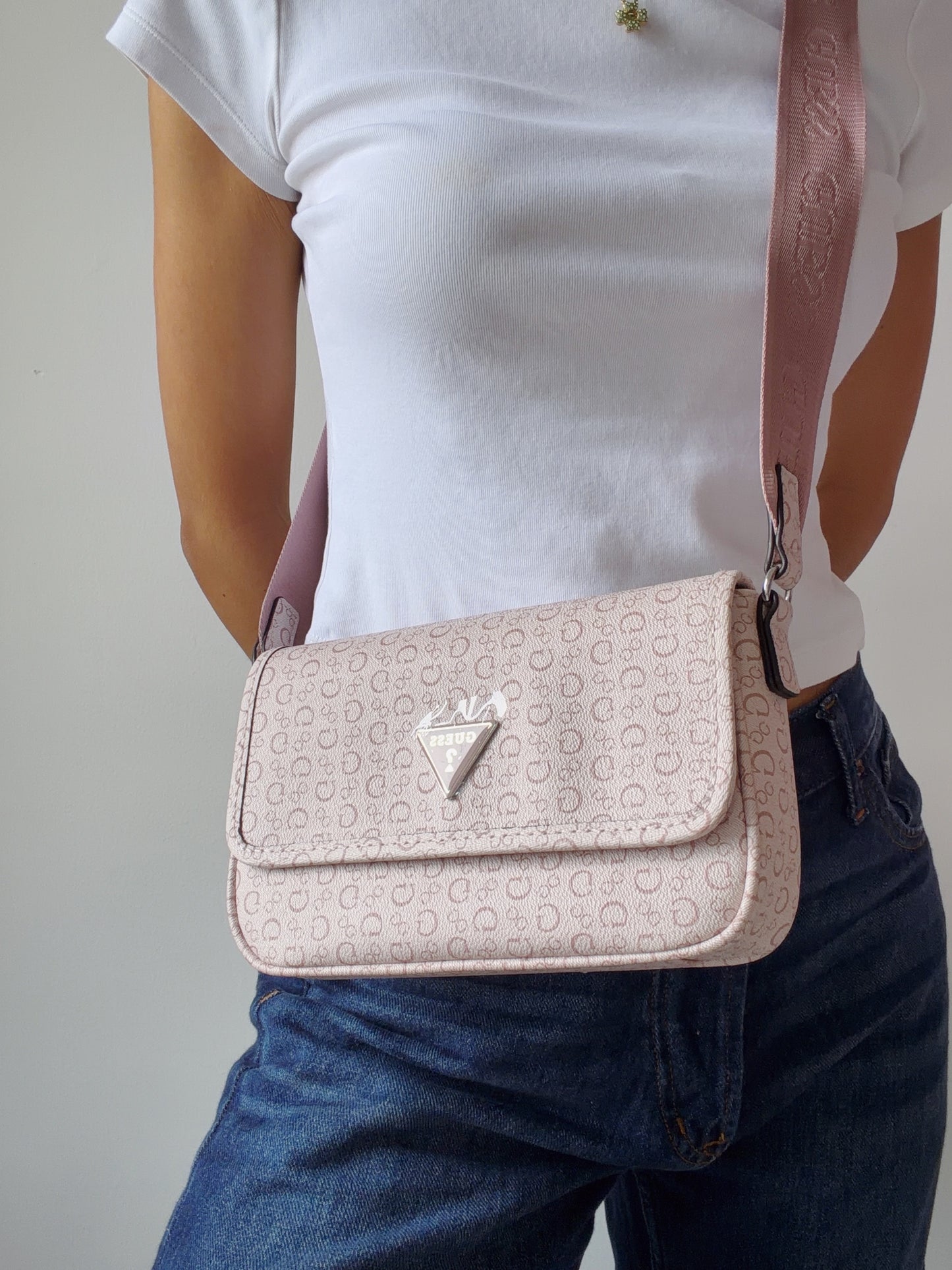 messenger canva shoulder bag