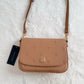 crossbody café grabado