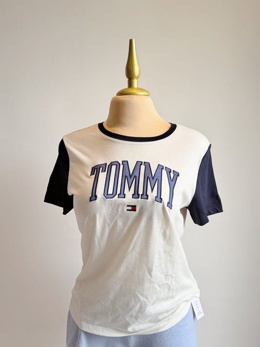 playera logo Tommy