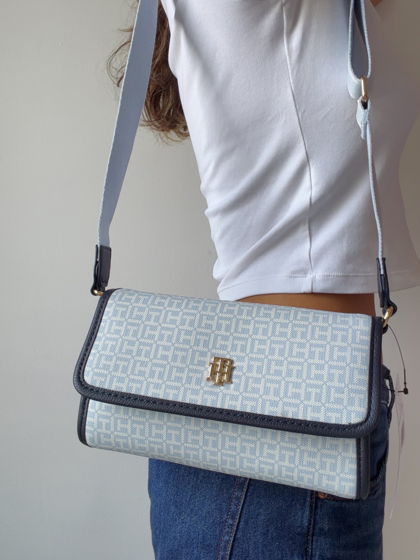 flap bag everyday canva