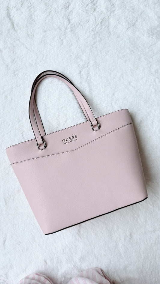 Tote Guess