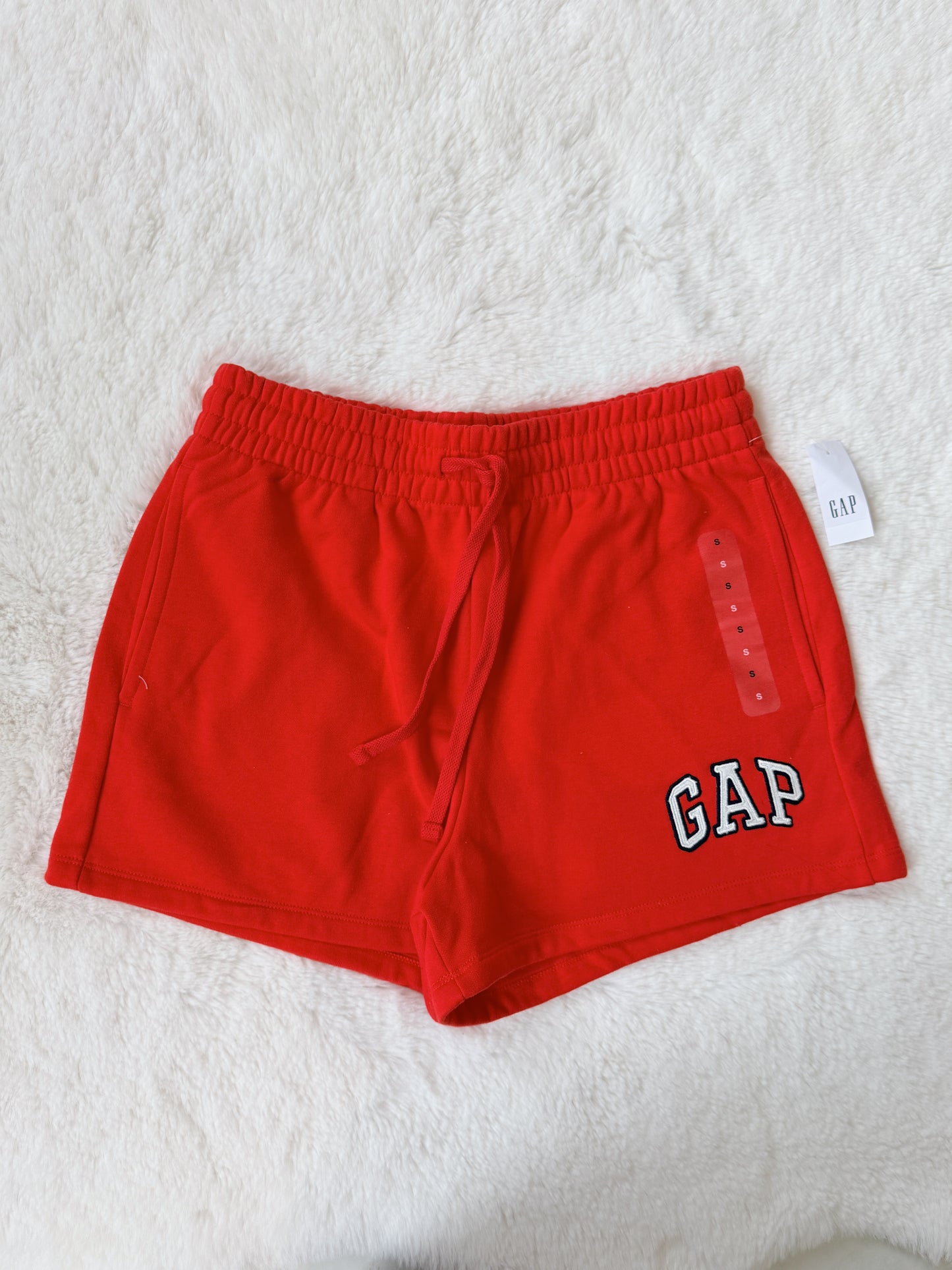 Short Logo Gap