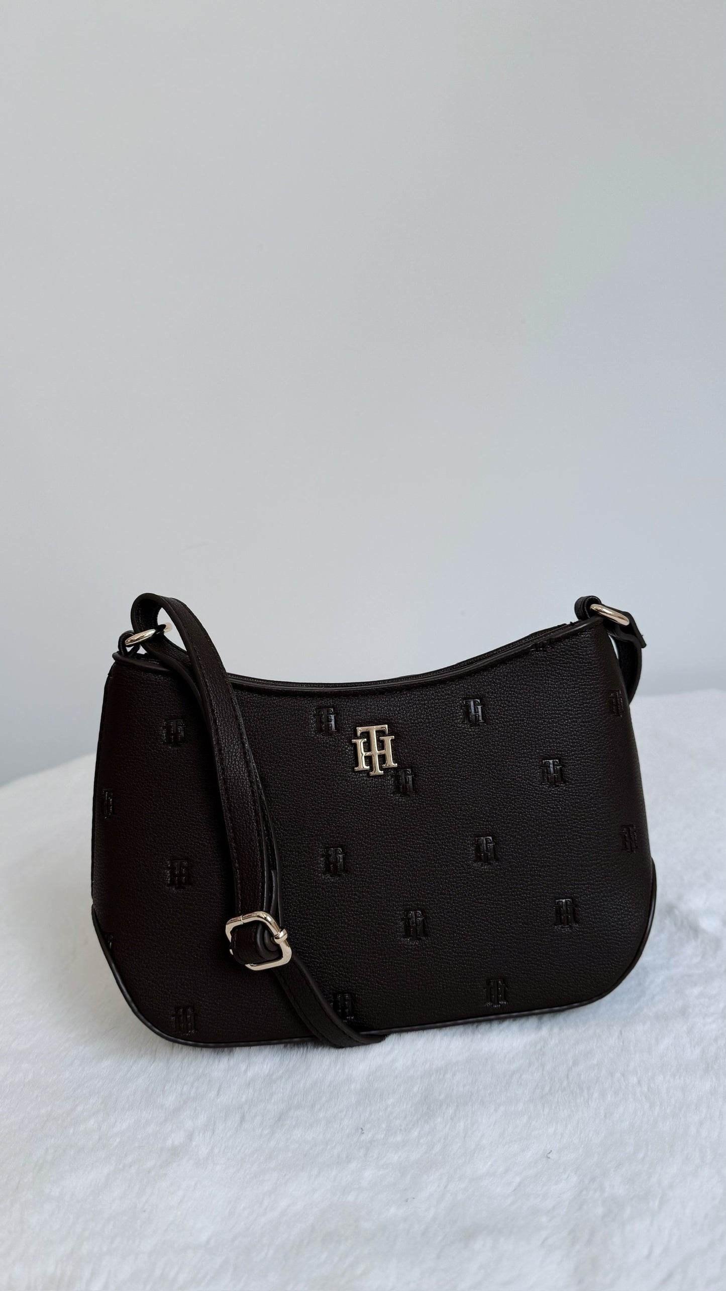 crossbody bag canva