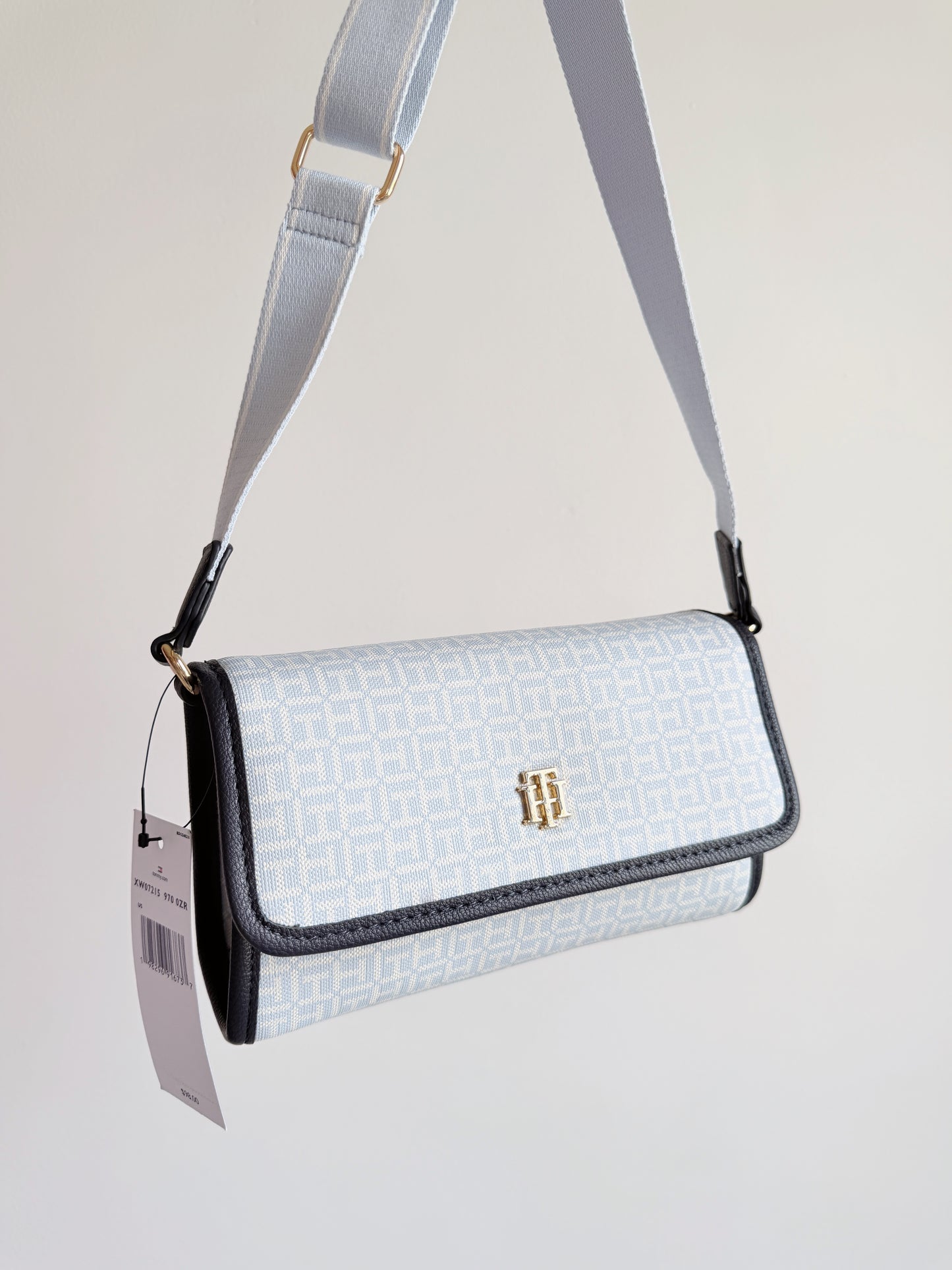 flap bag everyday canva