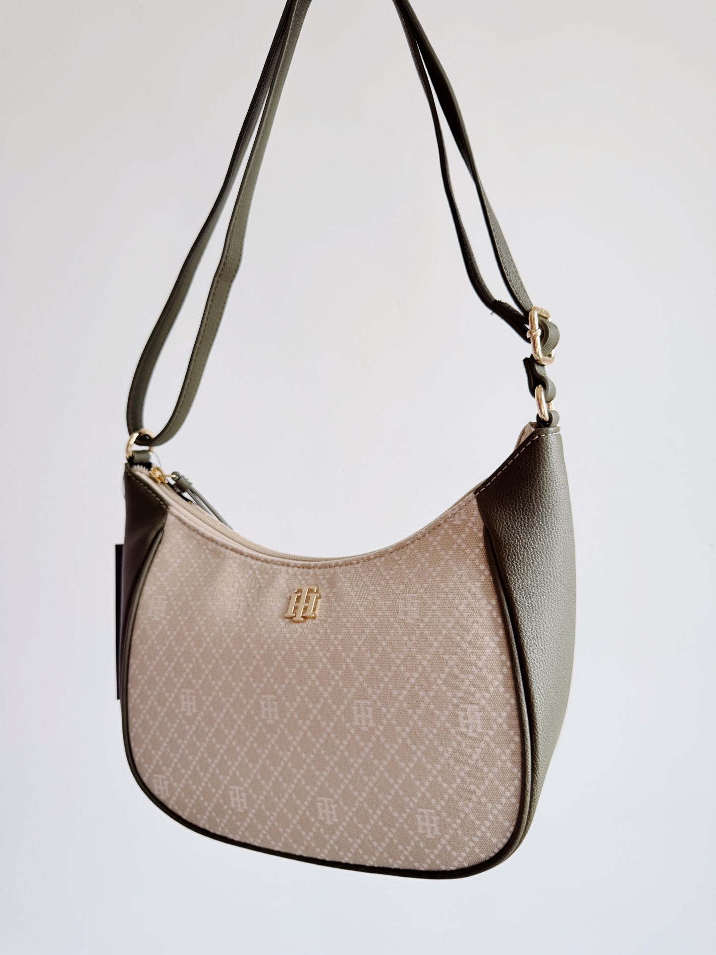 crossbody cookie slouch