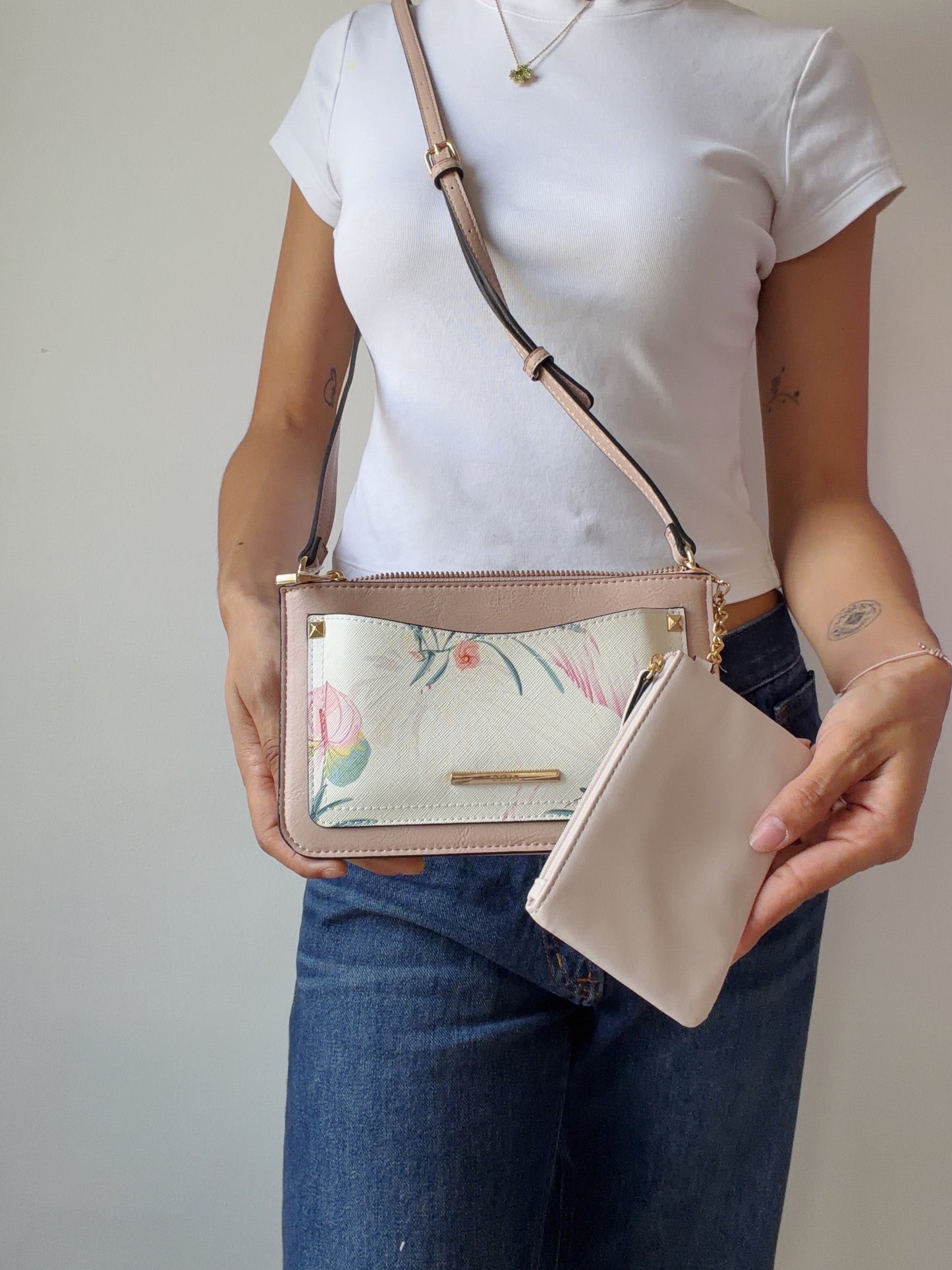 flap crossbody + wrislet