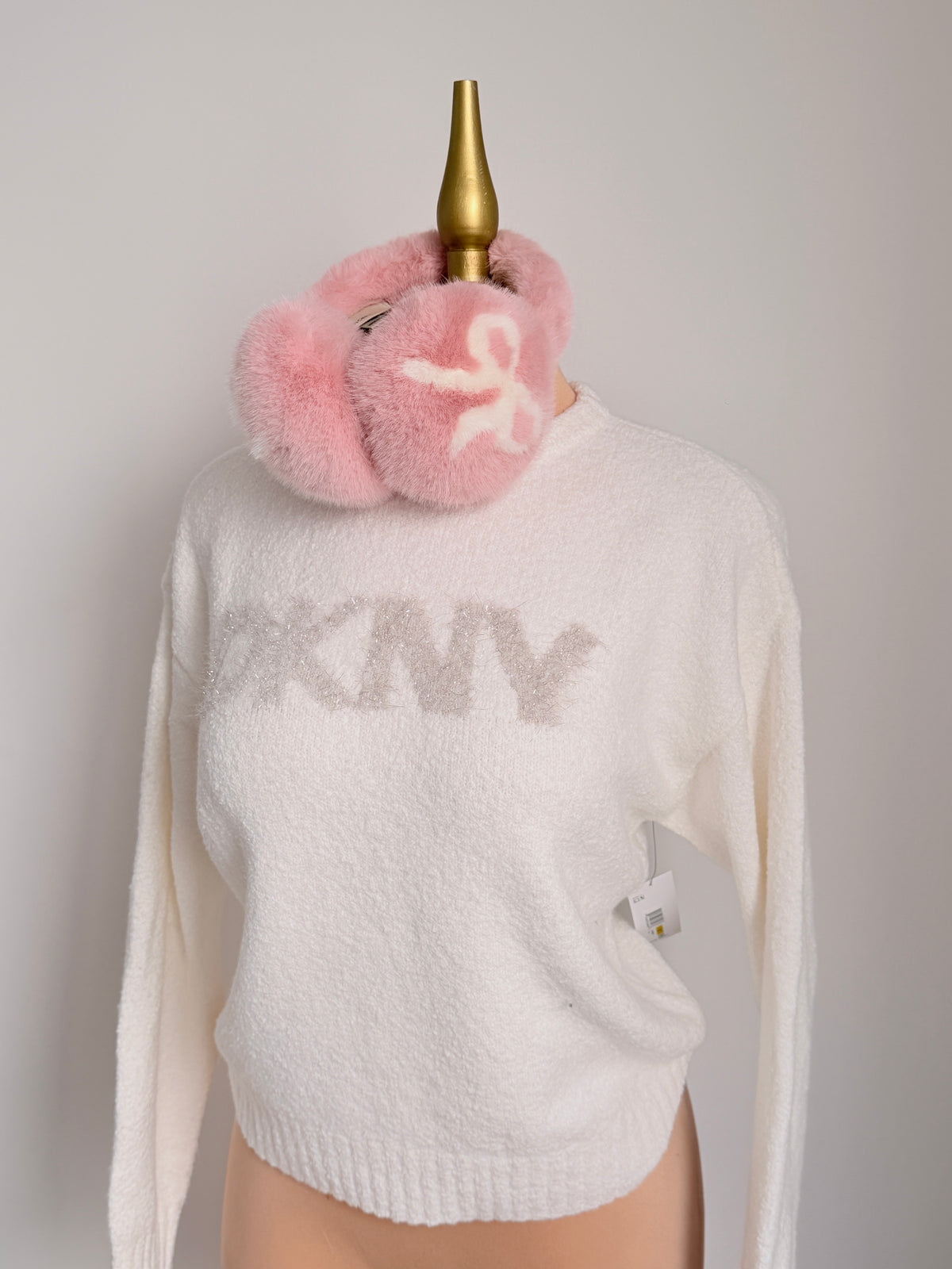 Suéter Brillos DKNY