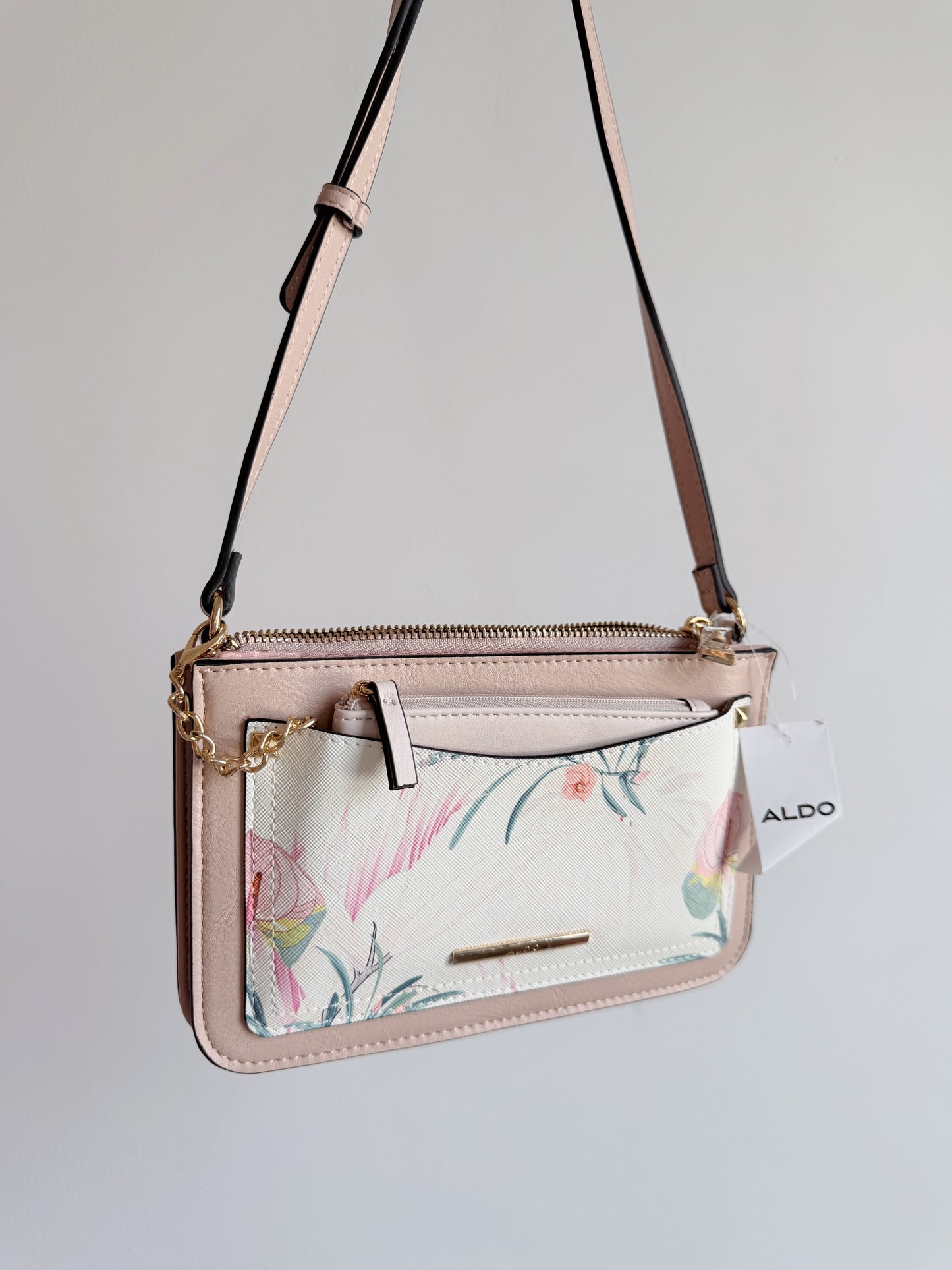 flap crossbody + wrislet