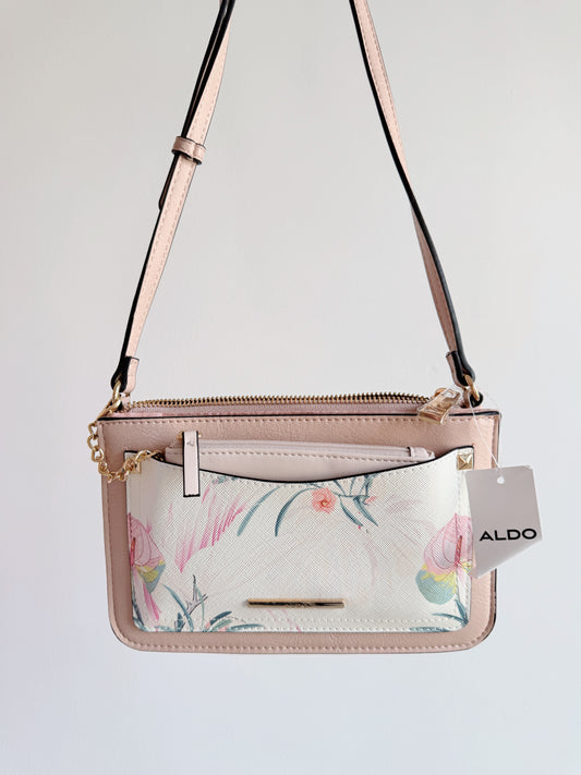flap crossbody + wrislet
