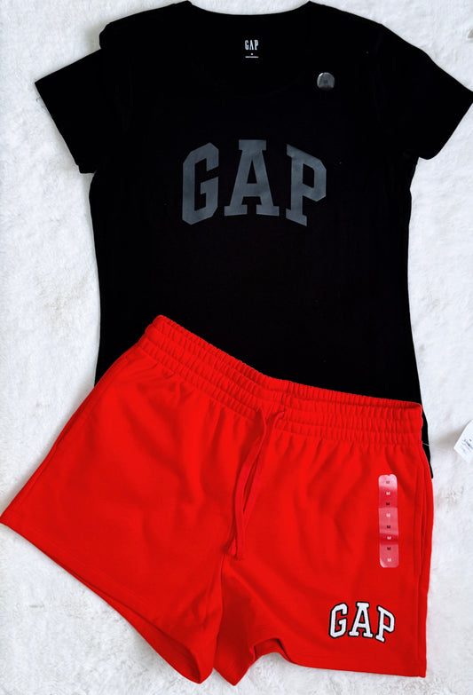 Set Gap Short + Tee
