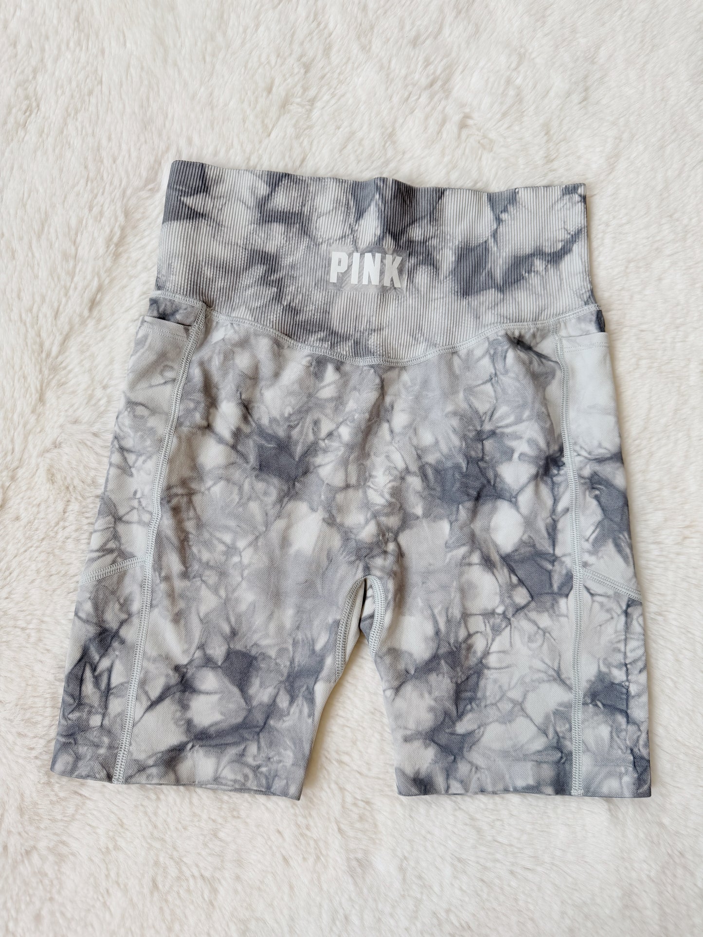 biker short estampado