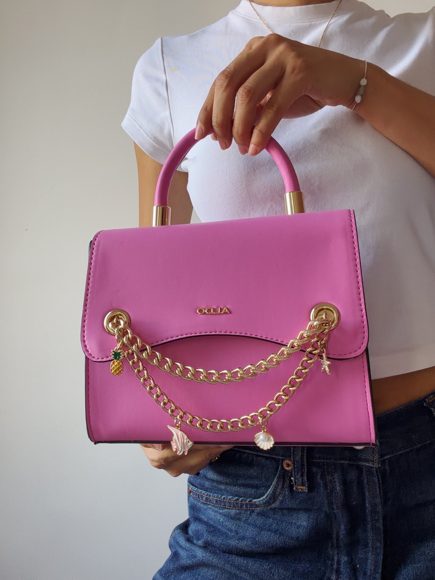 satchel medium w charms