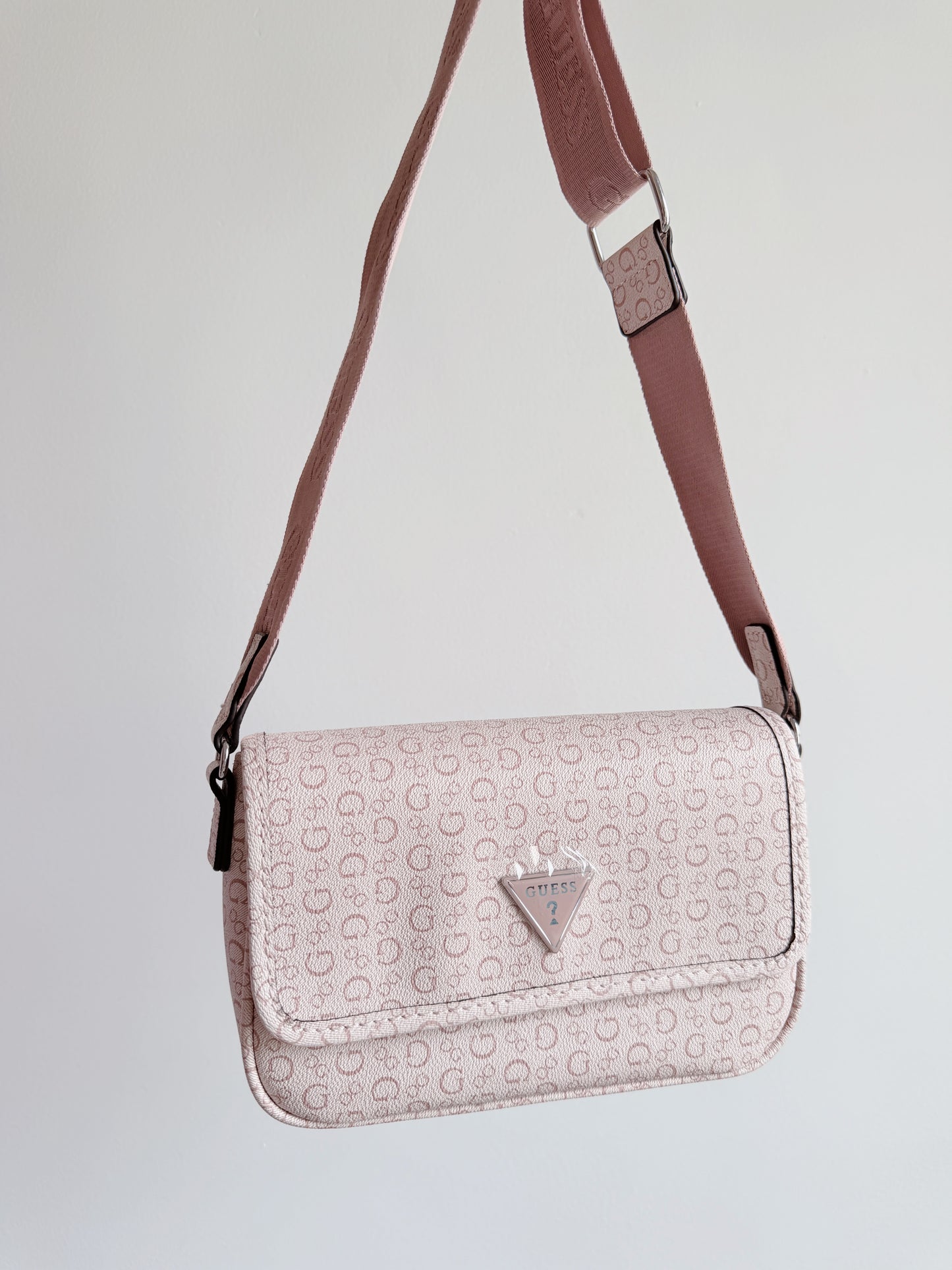 messenger canva shoulder bag