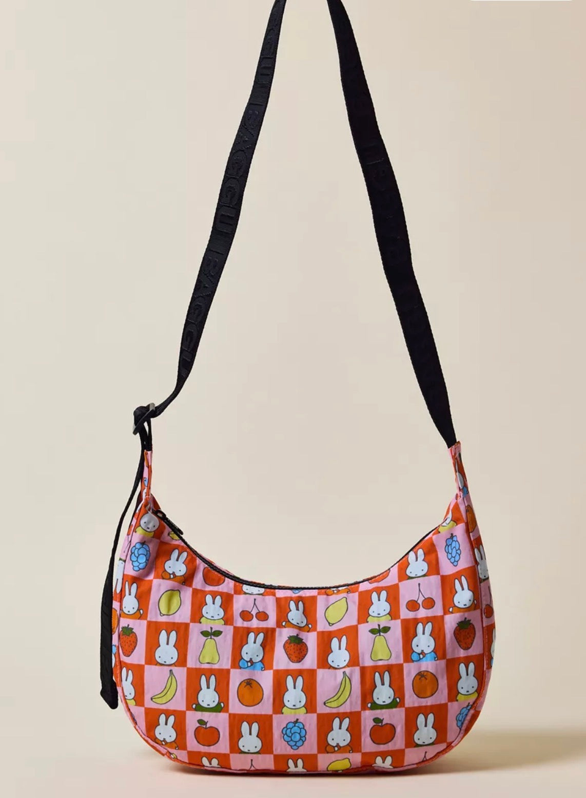 BAGGU Medium Nylon Crescent Bag