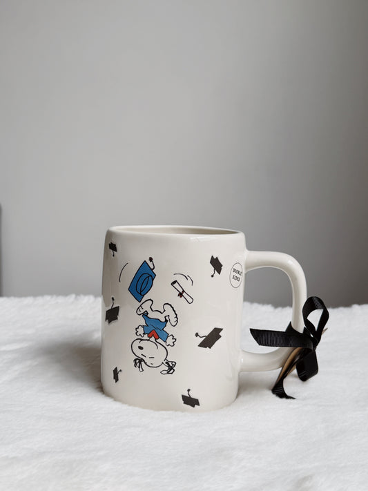 Taza Snoopy Grad