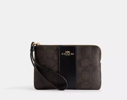 Corner Zip Wristlet