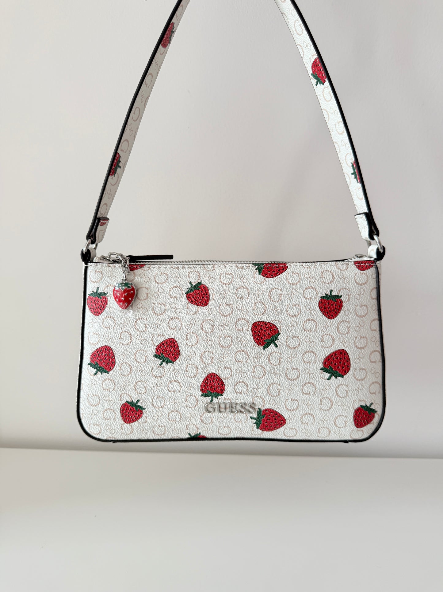 Nolita Guess